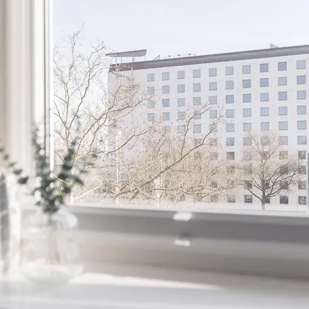 Grosse Fussgaengerzone Mit Parkplatz & Kueche Apartmán *