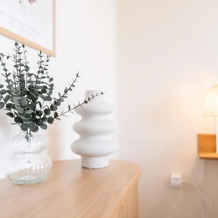 Appartement Zentrum - Happyhome - Direkt In Der Porschestrasse, 5 Personen & Kind, 3 Betten Wolfsbourg