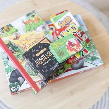 Zentrum - Happyhome - Direkt In Der Porschestrasse, 5 Personen & Kind, 3 Betten *