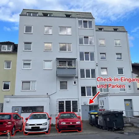 Grosse Fussgaengerzone Mit Parkplatz & Kueche Apartmán *