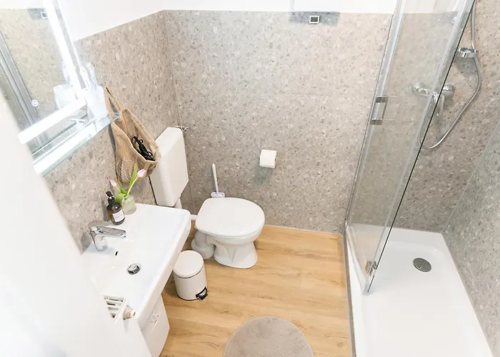 Zentrum - Happyhome - Direkt In Der Porschestrasse, 5 Personen & Kind, 3 Betten Wolfsburg
