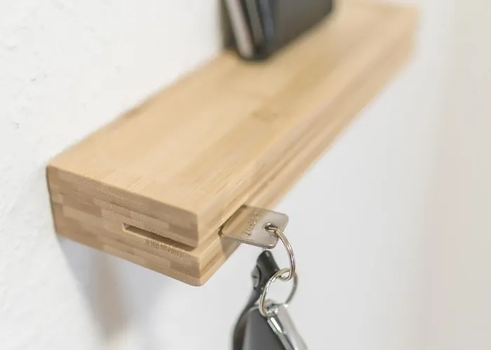 Zentrum - Happyhome - Direkt In Der Porschestrasse, 5 Personen & Kind, 3 Betten