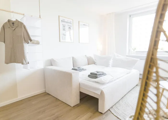Apartman Zentrum - Happyhome - Direkt In Der Porschestrasse, 5 Personen & Kind, 3 Betten