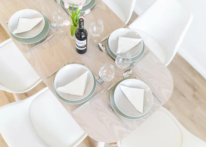 Apartman Zentrum - Happyhome - Direkt In Der Porschestrasse, 5 Personen & Kind, 3 Betten Wolfsburg