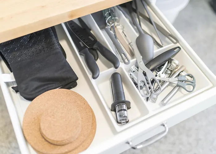 Apartman Zentrum - Happyhome - Direkt In Der Porschestrasse, 5 Personen & Kind, 3 Betten *